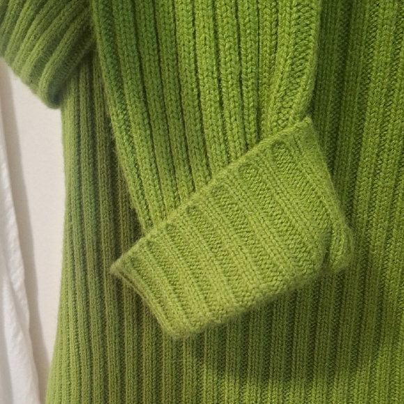 Green Ribbed Women's Mocneck Sweater Sz XS/SM - Picture 3 of 10